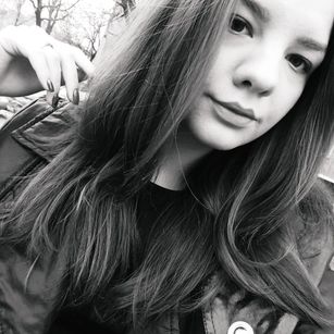 Model - Alina virgin