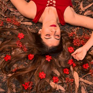 Model - Sarah Coleman cum