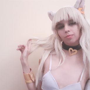 Model - Katty Kitty petite