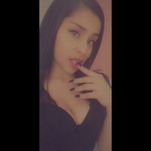 Model - Nina Vantt dance