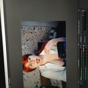 Model - DexyRed bigboobs