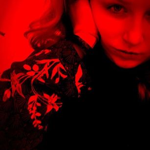 Model - DexyRed bigass