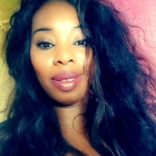 Model - Sasha Blak curvy