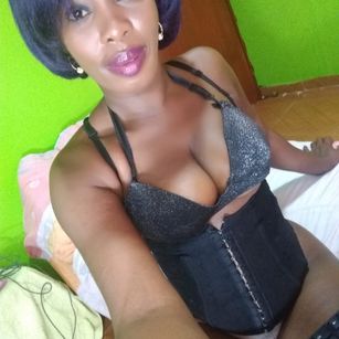 Model - Sasha Blak boobs