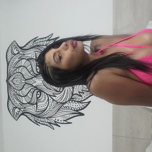 Model - Manuela Martinez Ebony