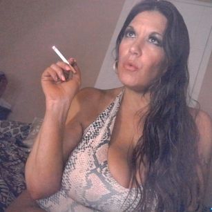 Model - Gia Costello toys