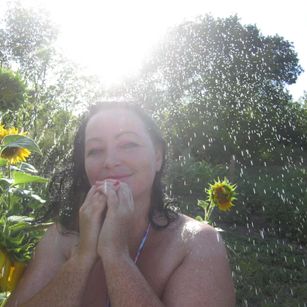 Model - BruneteBBW Brunete