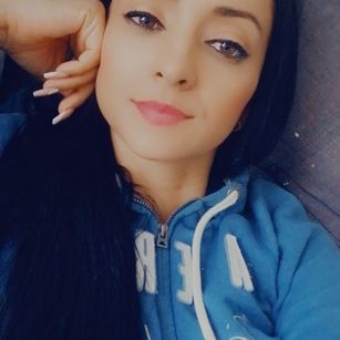 Model - Sofia Ross cum