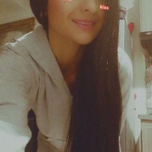 Model - Sofia Ross cute