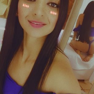 Model - Sofia Ross tits