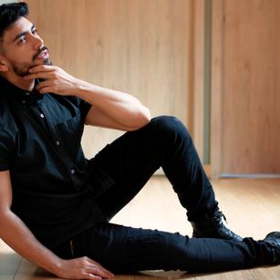 Model - Lukas Smith jerkoff