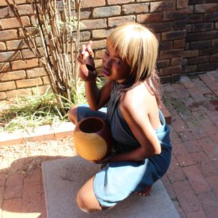 Model - ariana horny