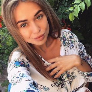 Model - Elli9 beautiful