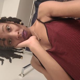 Model - Tavvyshae black