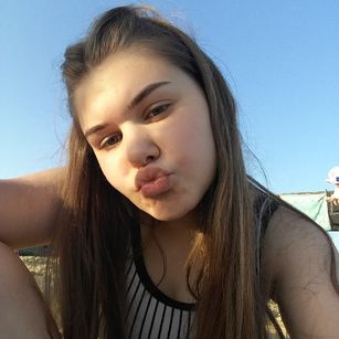 Model - Varvara creative