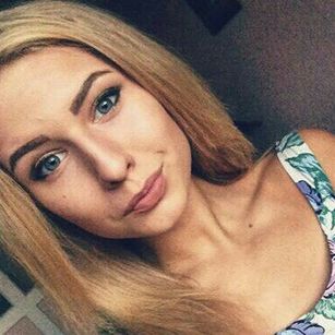 Model - DreamLady4U 3