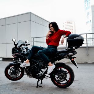 Model - CatherineHappy cumshow