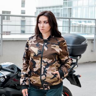 Model - CatherineHappy heels