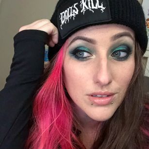 Model - Avery Madison alternative