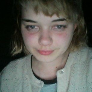 Model - Lucie  curvy