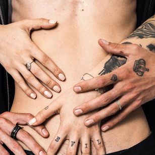 Model - Avi Nova ass