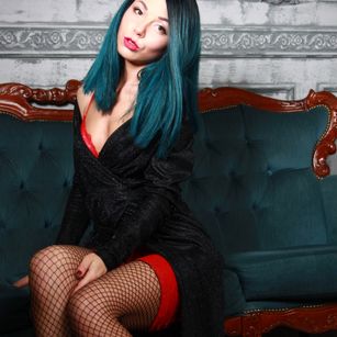 Model - EvilinTwin dildo