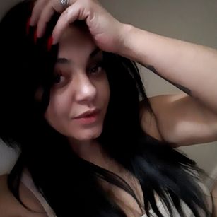 Model - sunshine curvy