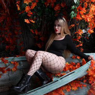 Model - salma_queen curvy