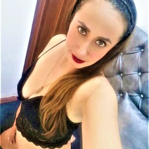 Model - Kitty_Sexyhot latina