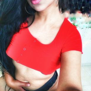 Model - hannasquirt cum