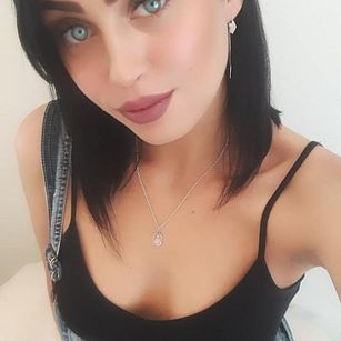 Model - Anastacia ass