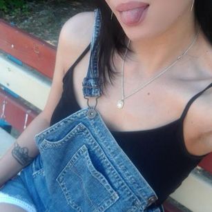 Model - Anastacia masturbation