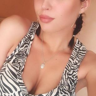 Model - Anastacia school