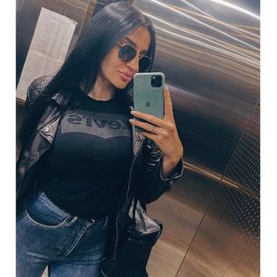 Model - SweetPeach legs