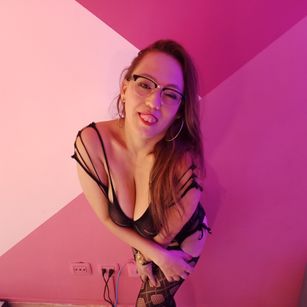 Model - Alaska mature