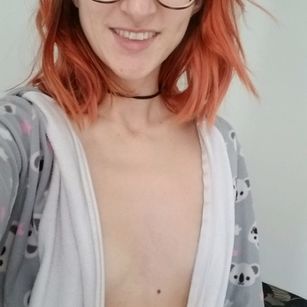 Model - Kairi Jane redhead