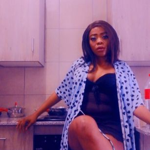 Model - CocoValentine dominatrix