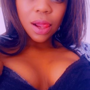 Model - CocoValentine submissive