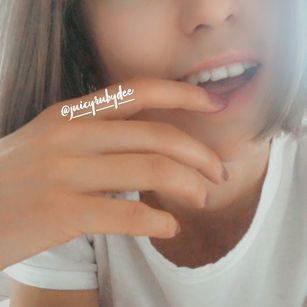 Model - Ruby Dee legs