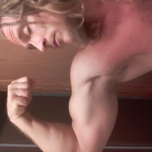 Model - Dirty Muscle flexible