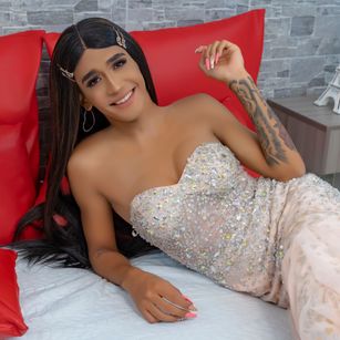 Model - ChanelLeah girl