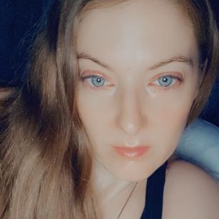 Model - Roselynn Locks chastity