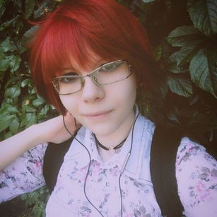 Model - Yumichan redhead