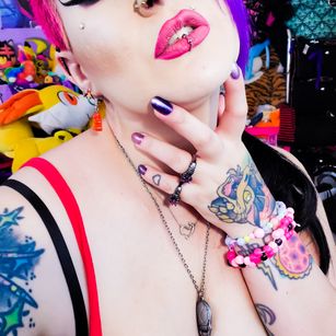 Model - Kittie Venom American