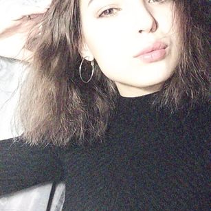 Model - Affectionate Swallow roleplay