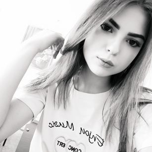 Model - Affectionate Swallow sex