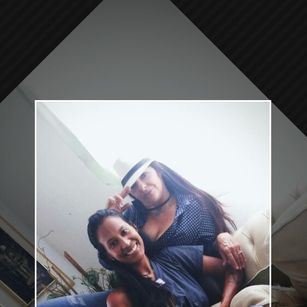 Model - Sasha Linda dedos