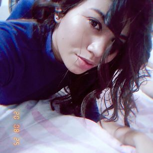 Model - Shantal sexy