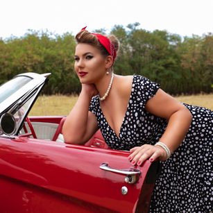 Model - FeliciaKrige dildo