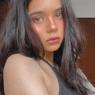 Model - Summer Cmbrst bad